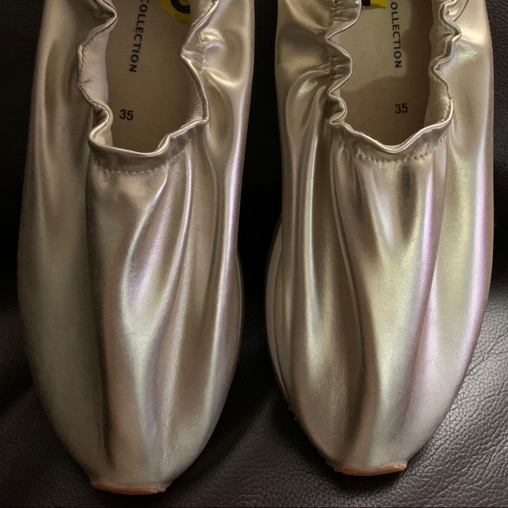Zara Gold Slip On Runners